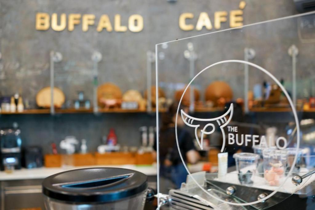 The Buffalo Amphawa Samut Songkhram Exterior foto